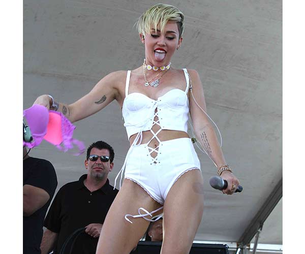 Best of Miley cyrus camle toe