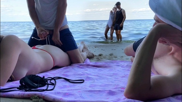aaron chard reccomend Skinny Whore Naked On Public Beach Porn