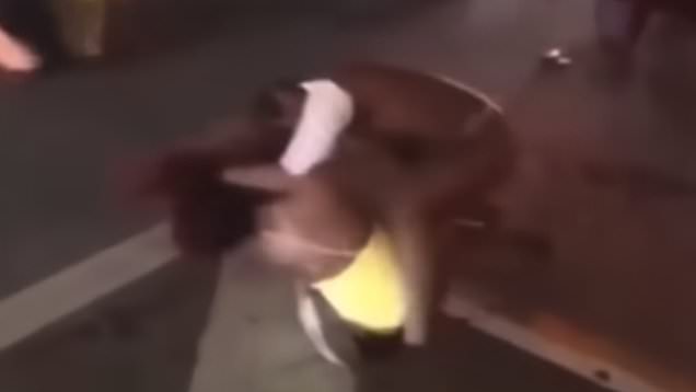 atique reza reccomend Girls Street Fights Caught On Tape