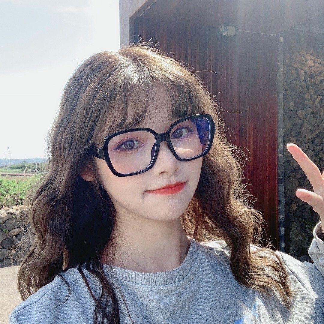 cathy paredes share cute asian girl glasses photos
