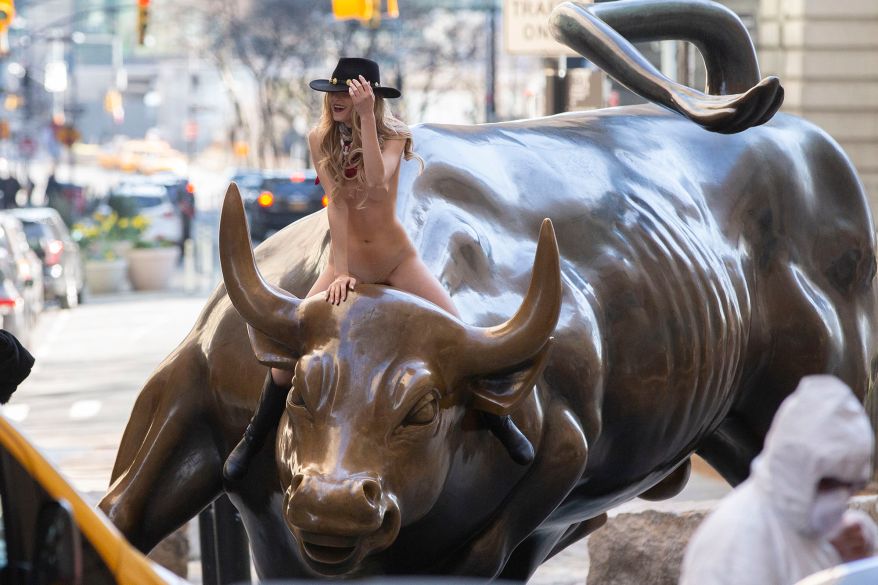 dat quoc nguyen share nude woman charging bull photos