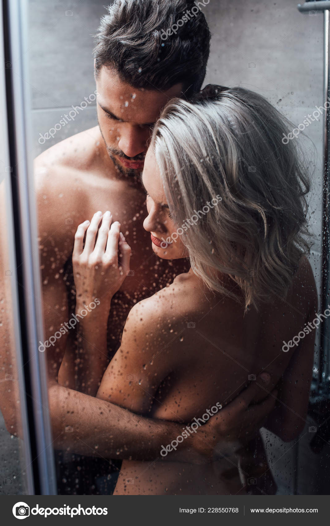 Naked Couple In Shower smoking crack