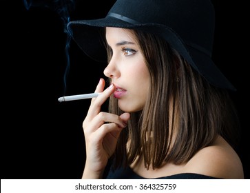 anna cassar add photo pretty girls smoking cigarettes