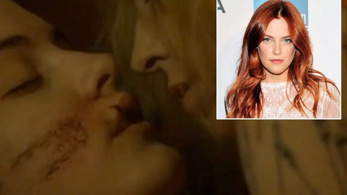 Lesbian Kiss Music Video bend casual