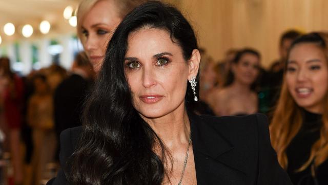 andy whitener reccomend demi moore bared all for oui pic