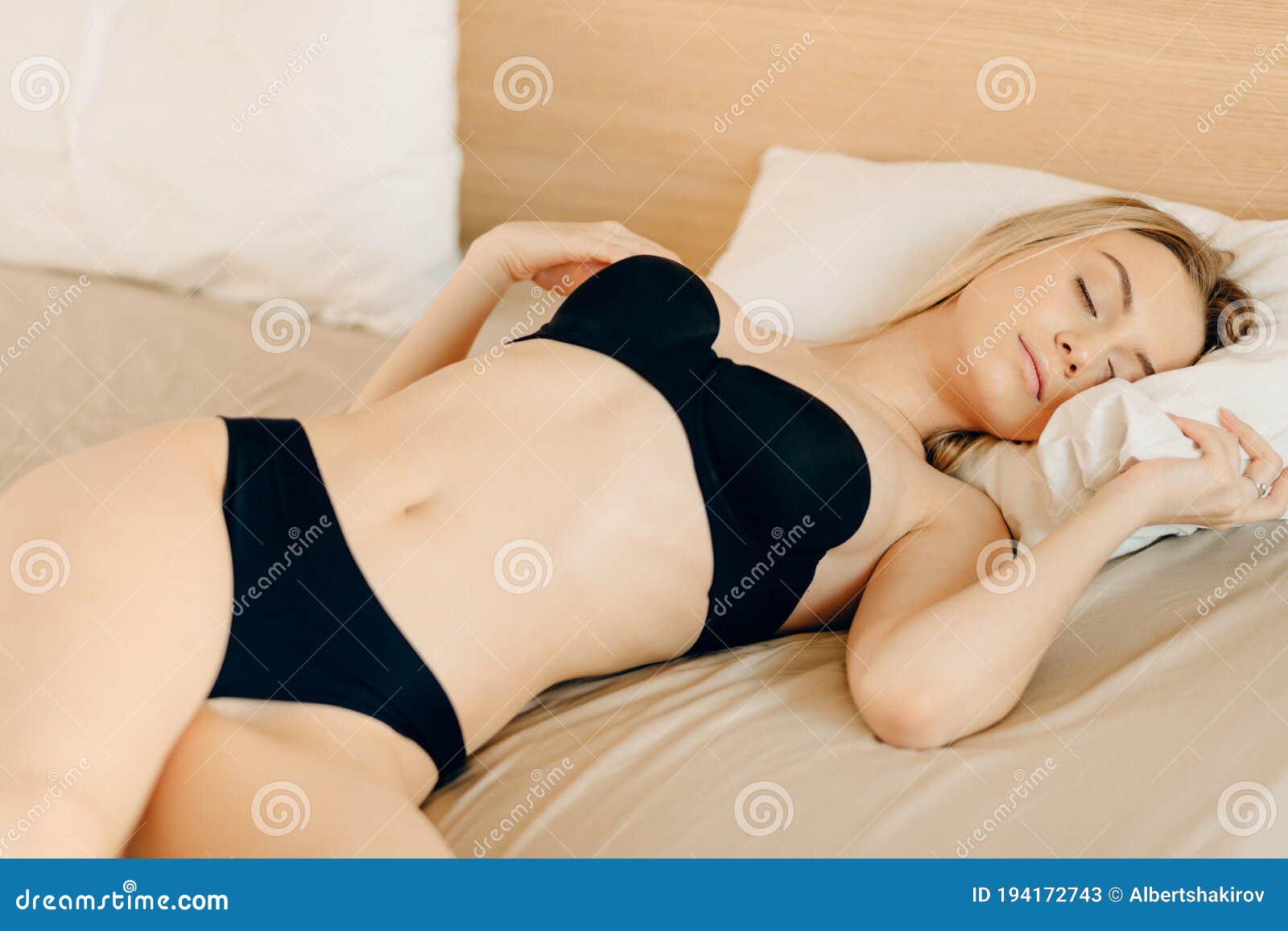beverley fuller reccomend Girl Sleeping Naked Pics