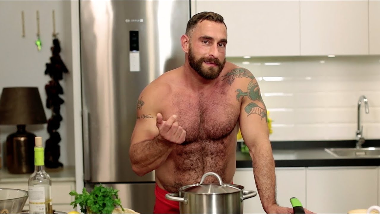 Bear Naked Chef femdom session