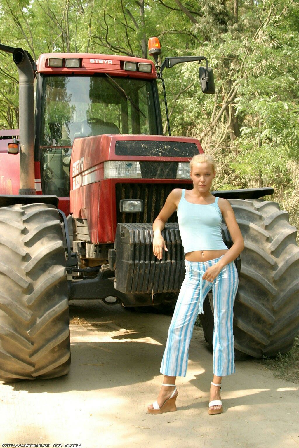 capten mac reccomend Hot Women On Tractors