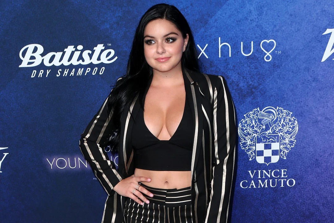 Ariel Winter Fake Boobs allen hot