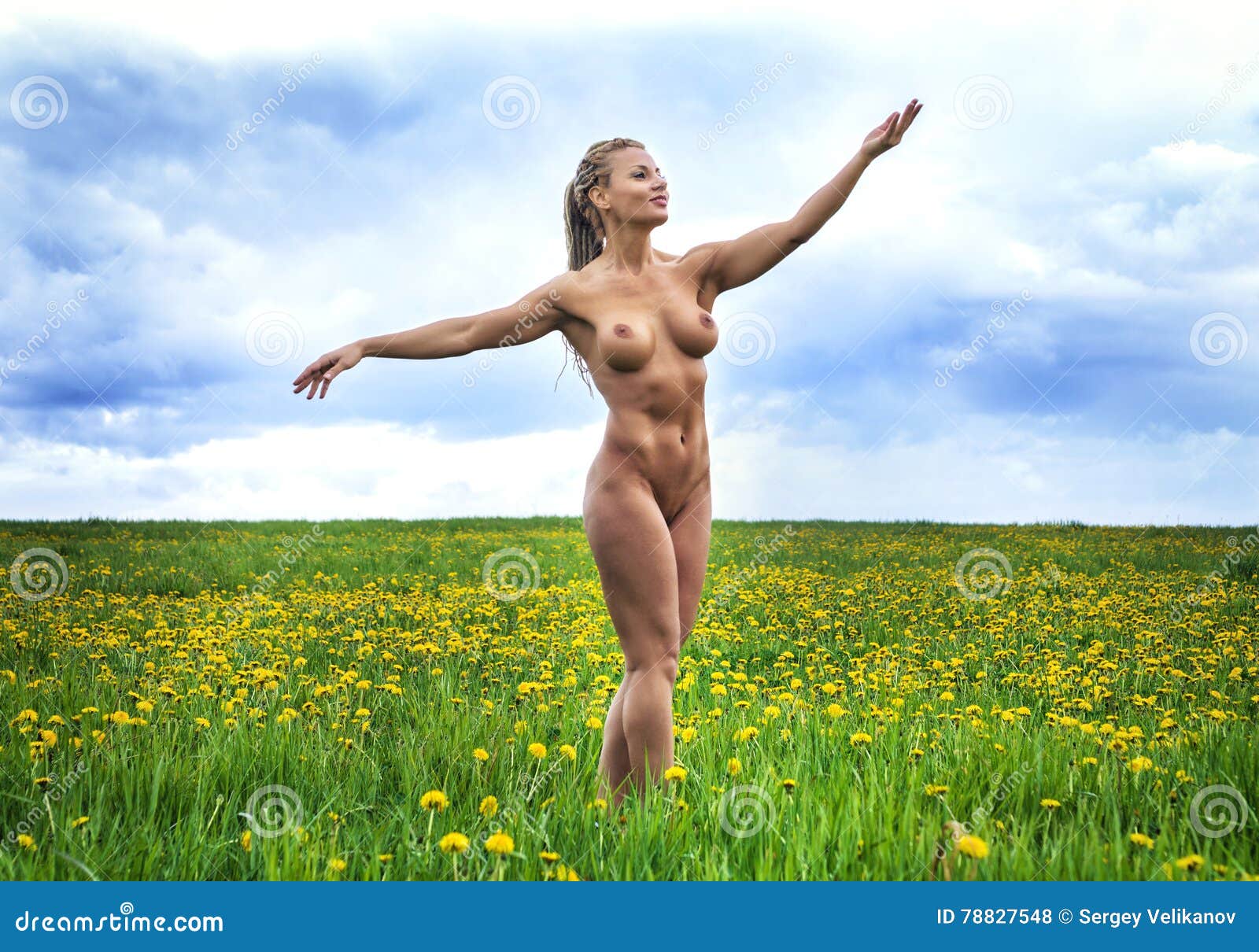 athletic woman nude