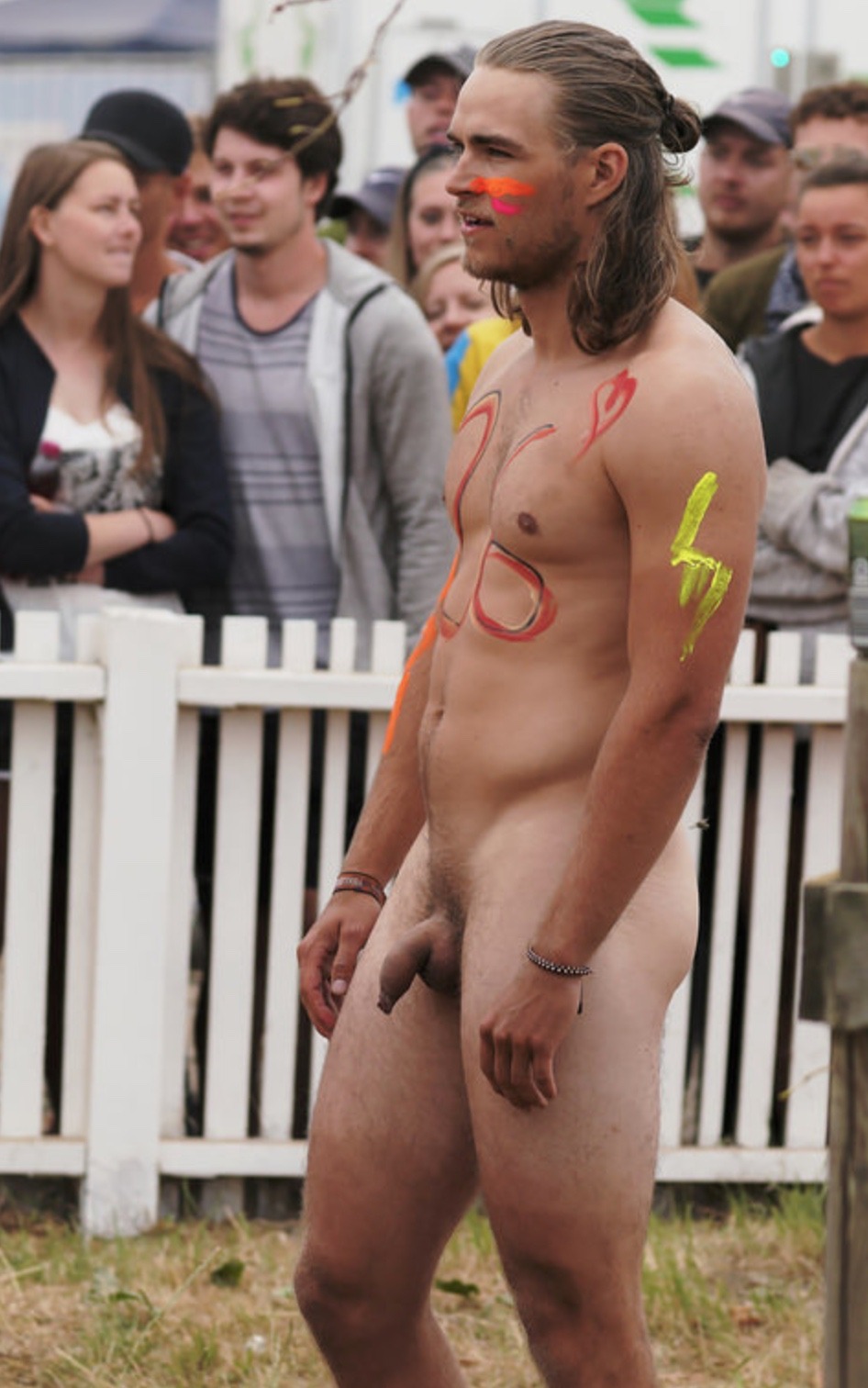 bob robs reccomend public nudity tumbler pic