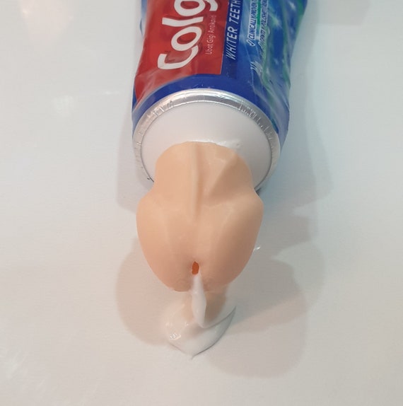 christian lingat reccomend Toothpaste On The Penis