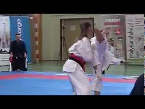 female karate face kick