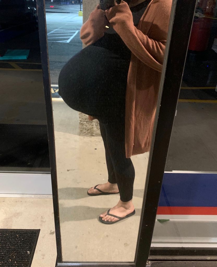 huge twin pregnant belly