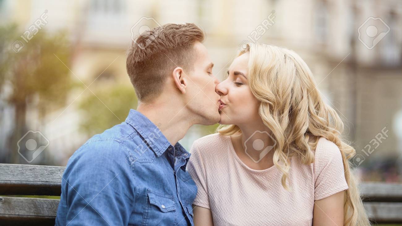 david schwimer reccomend love romance sweet kiss pic