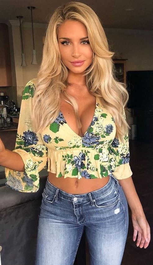 colette yap reccomend sexy blonde in jeans pic
