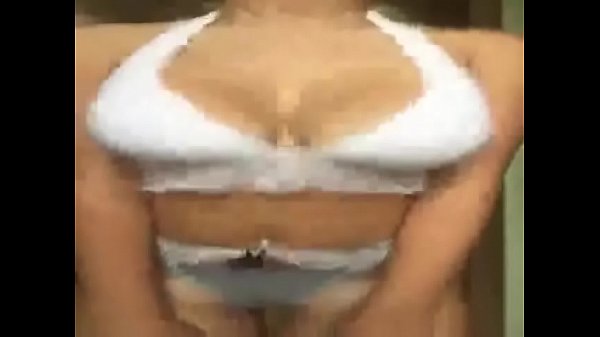 carol rippy reccomend Tits Bounce Out Of Bra