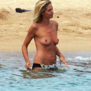 Young Heidi Klum Nude shave woman